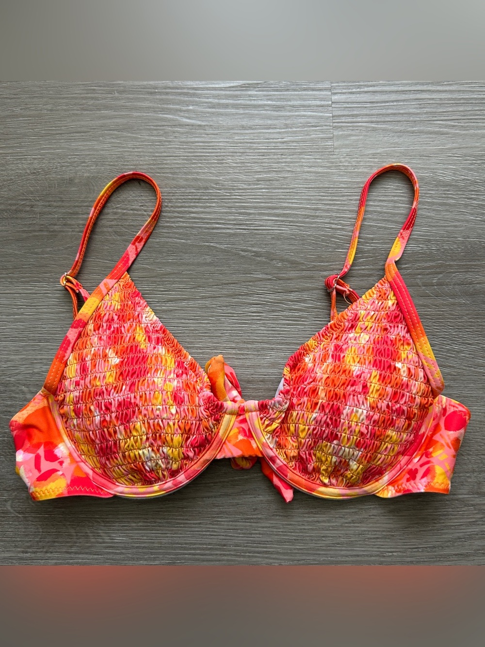 Smocked Underwire Bikini Bra Swimsuit Top Womens size L Pink Yellow Orange